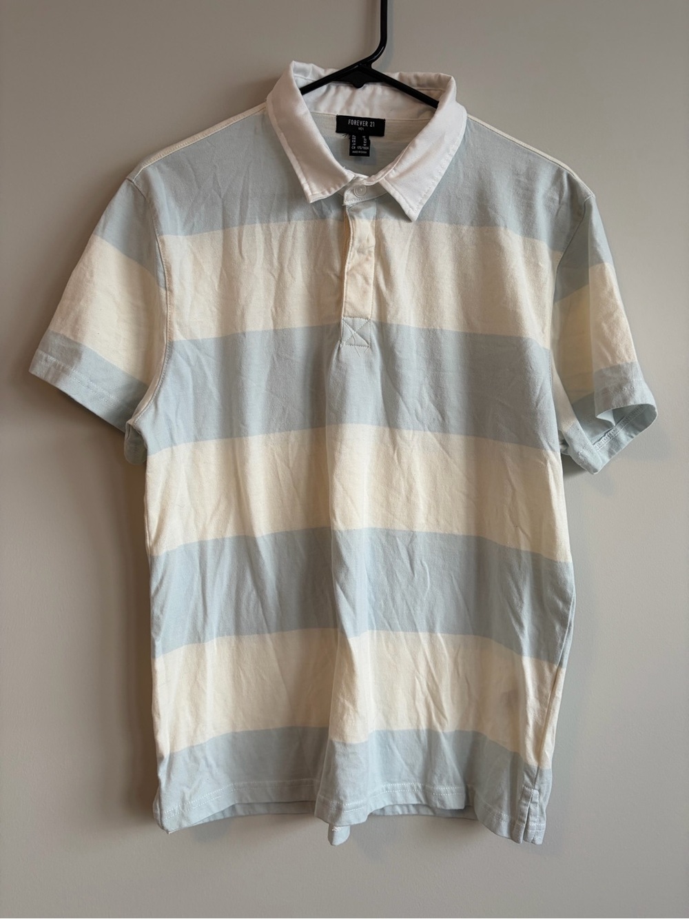 Forever 21 Men’s Pale Blue and White Horizontal Stripe Polo medium